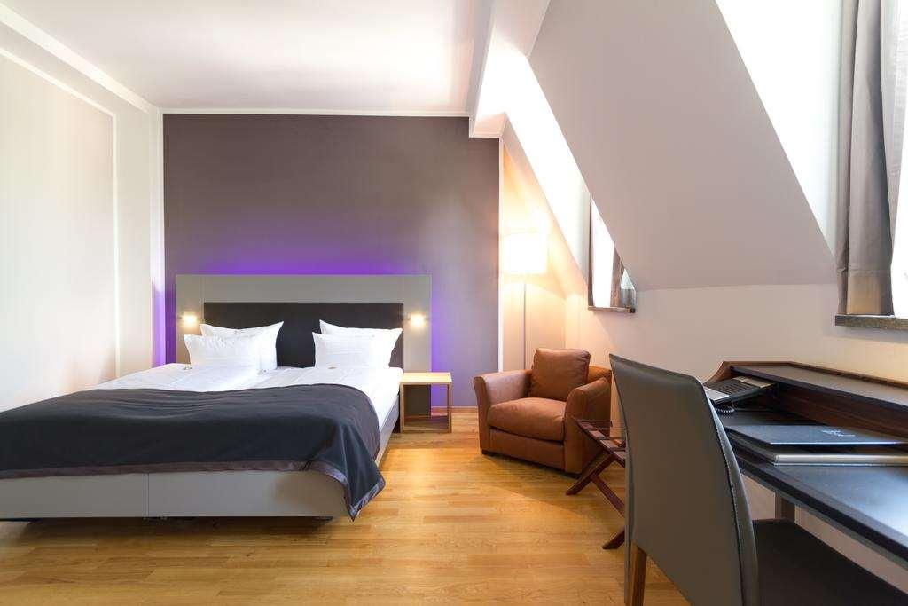 Qube Hotel Bahnstadt Heidelberg Rum bild